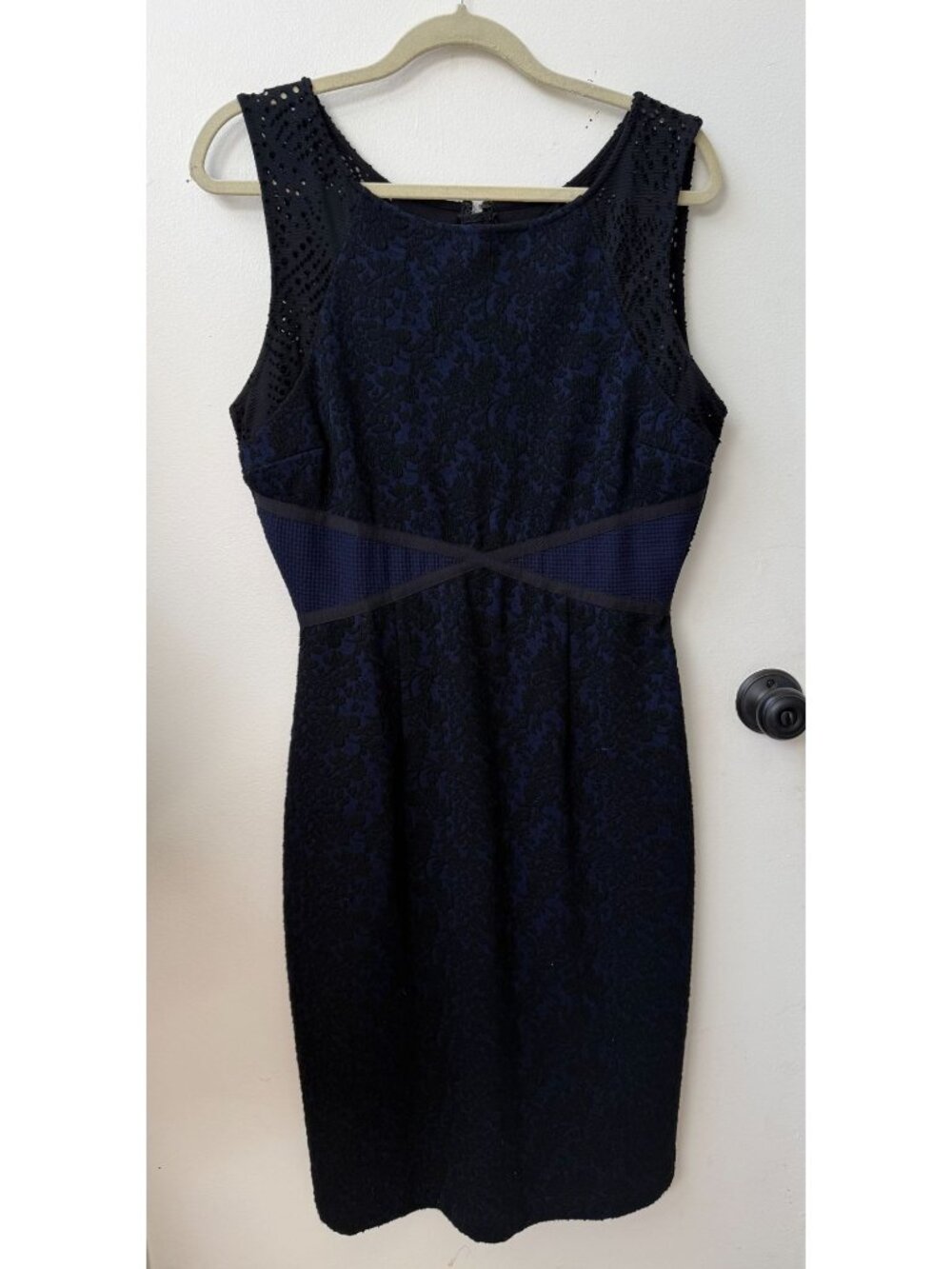 Women's Dress ~ Anthropologie ~ Size 12 ~ Sleeveless Navy & Black